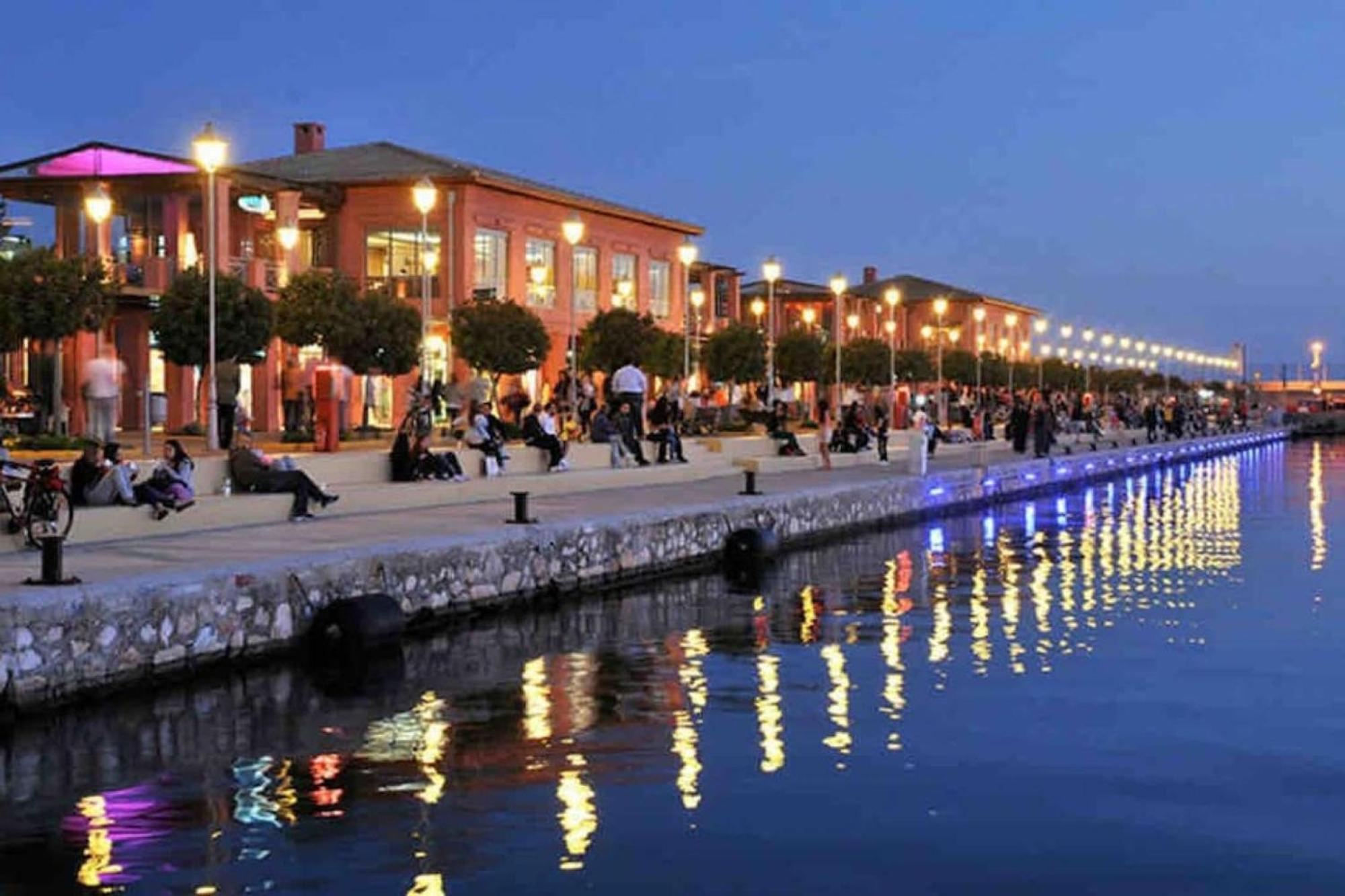 Alkuoni Lux Flat At Pfaliro Атина Екстериор снимка